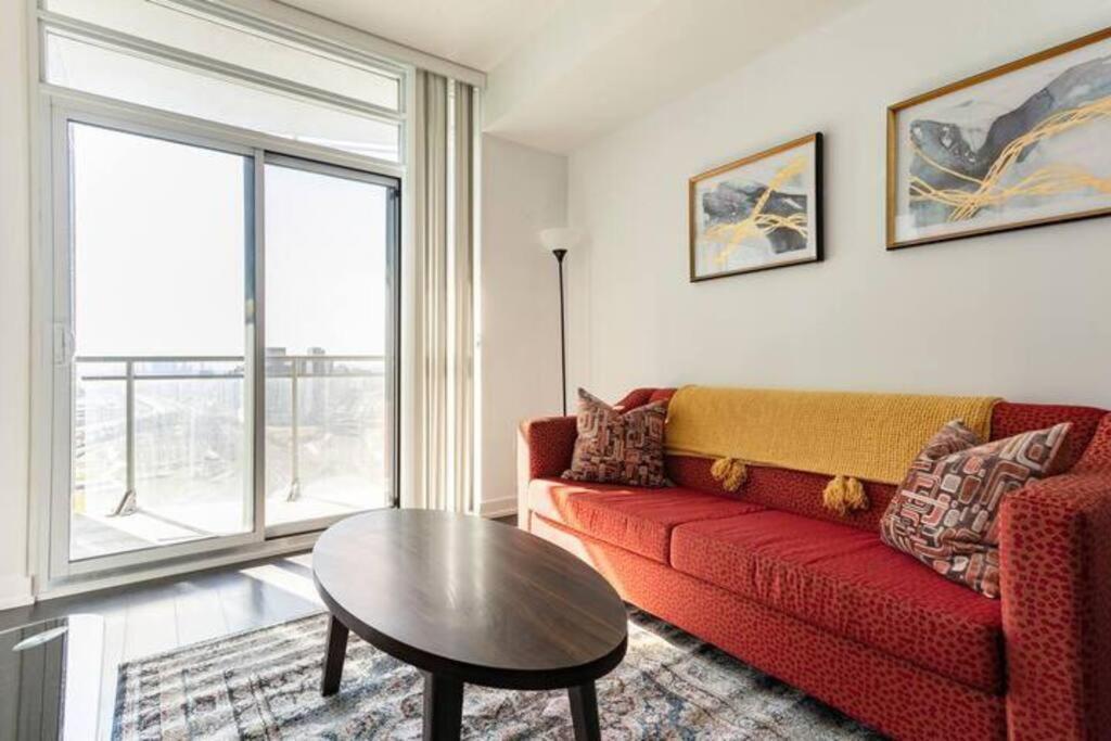 Guestic At Cityplace - Lake View & One Free Parking Toronto Exterior foto